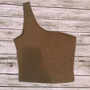 off the shoulder olive green crop🌟